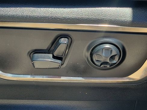 Used 2020 RAM 1500 Limited w/ Body Color Bumper Group AWD/4WD image 20