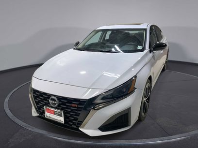 Used 2023 Nissan Altima 2.5 SR w/ SR Premium Package