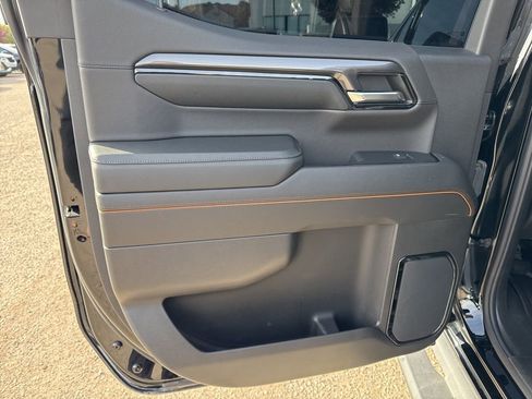 Used 2024 GMC Sierra 1500 AT4 w/ Technology Package image 21