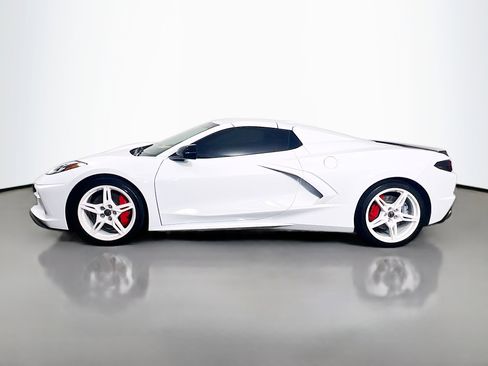 Used 2023 Chevrolet Corvette Stingray Premium Conv w/ Z51 Performance Package RWD image 4