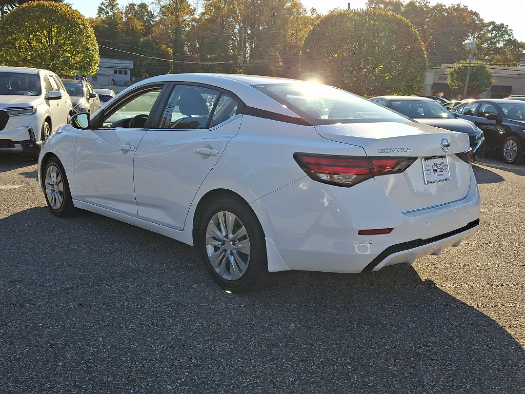 Used 2022 Nissan Sentra S w/ Electronics Package FWD image 5