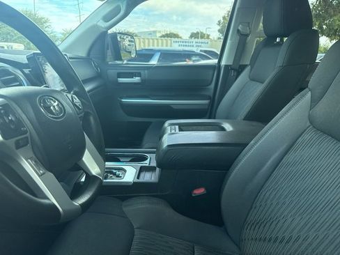 Used 2015 Toyota Tundra SR5 image 6