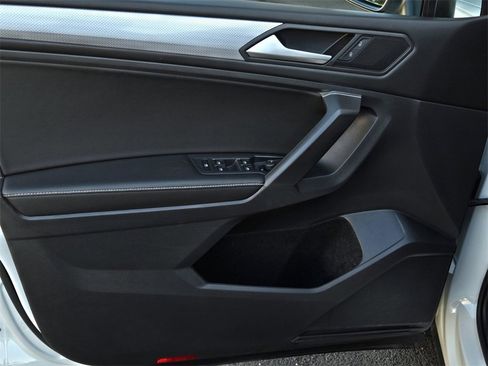 Used 2022 Volkswagen Tiguan S image 10