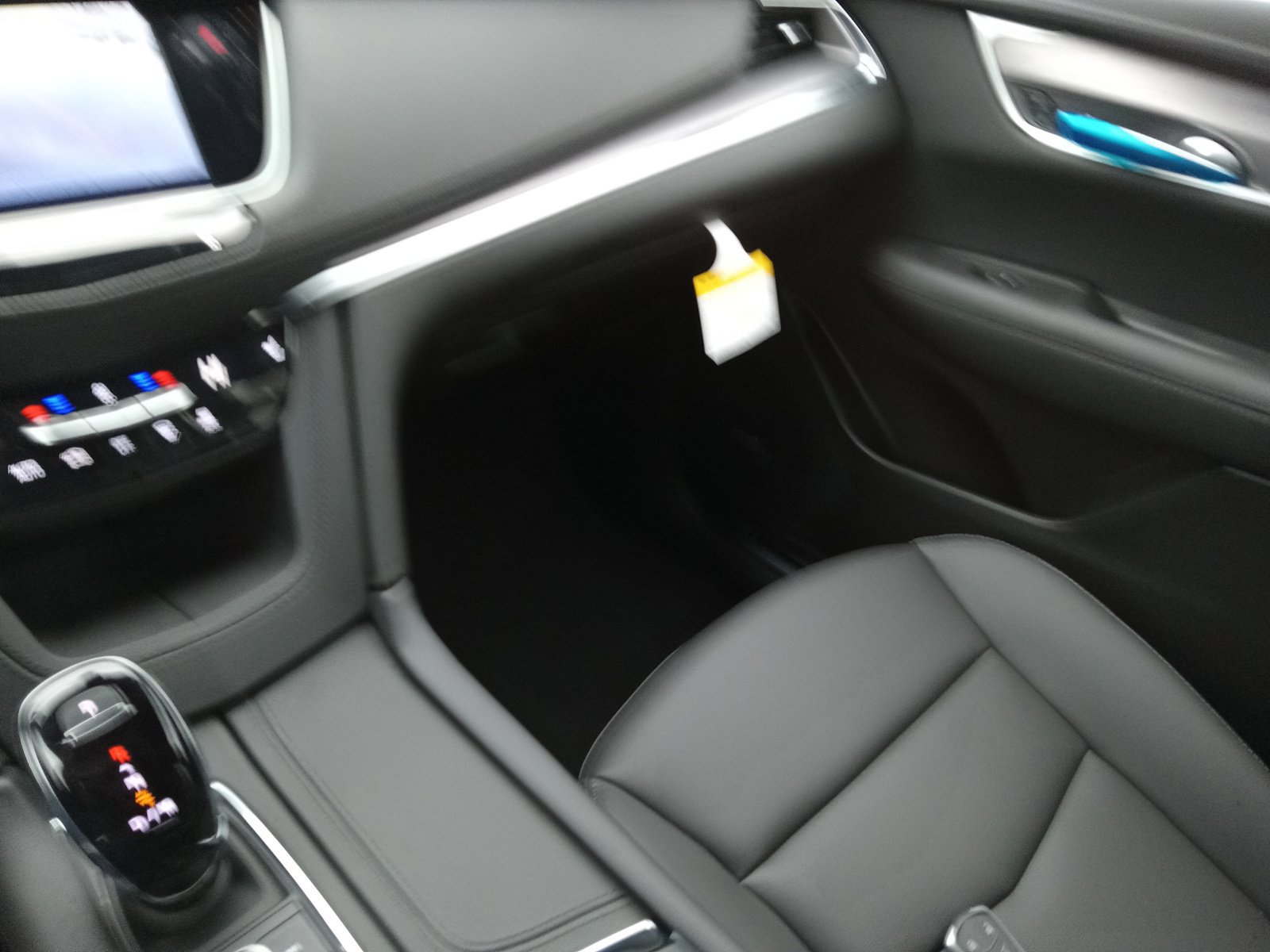 New 2026 Cadillac XT5 Luxury AWD/4WD image 18