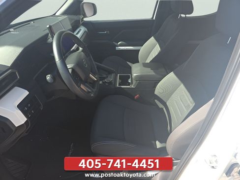Used 2024 Toyota Tacoma TRD Sport AWD/4WD image 14