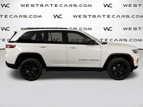 New 2025 Jeep Grand Cherokee Limited image 50