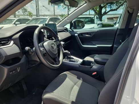 Used 2023 Toyota RAV4 XLE FWD image 11