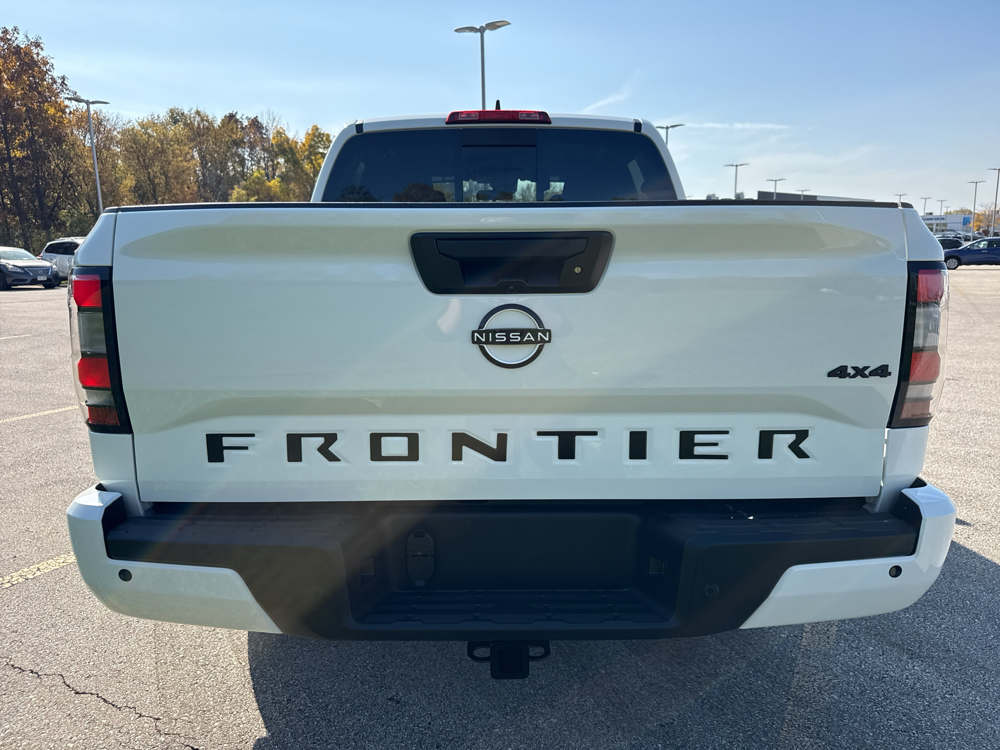 New 2027 Nissan Frontier SV w/ SV Convenience Package AWD/4WD image 3