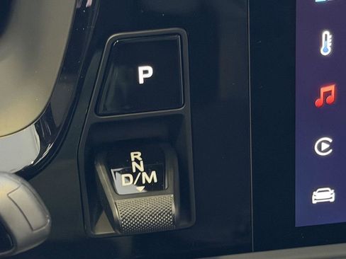 Certified 2025 Porsche Panamera 4 image 19