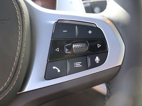 Certified 2026 BMW X5 xDrive40i w/ M Sport Package image 19