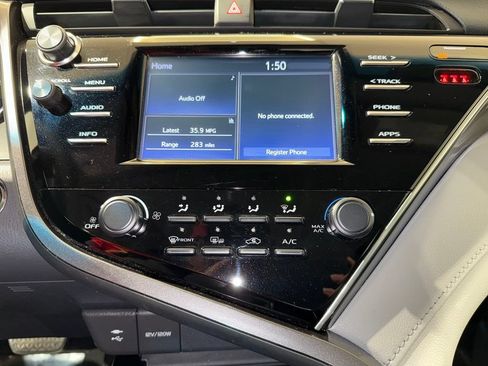 Used 2018 Toyota Camry LE w/ Convenience Package FWD image 24