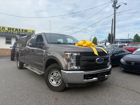 Used 2019 Ford F250 XL w/ Power Equipment Group RWD image 14