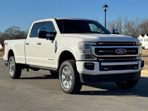 Used 2020 Ford F350 Platinum image 3