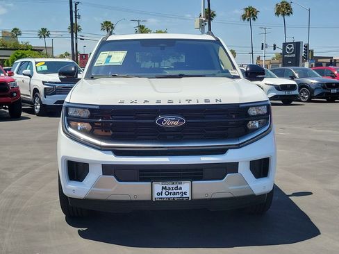 Used 2025 Ford Expedition Platinum AWD/4WD image 30
