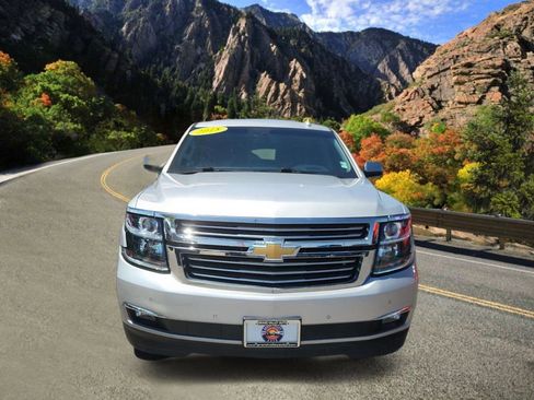 Used 2018 Chevrolet Suburban Premier AWD/4WD image 6
