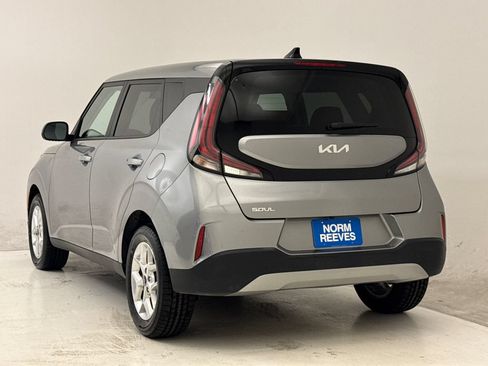 Used 2024 Kia Soul LX w/ Option Group 015 FWD image 7