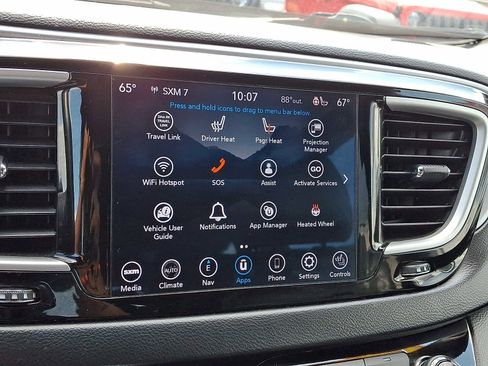 Used 2020 Chrysler Pacifica Touring-L w/ S Appearance Package FWD image 31