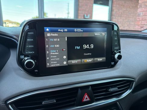 Used 2019 Hyundai Santa Fe FWD image 3