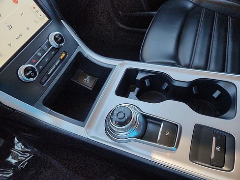 Used 2024 Ford Edge SEL image 12