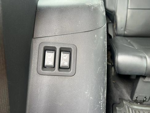 Used 2010 INFINITI QX56 4WD w/ Technology Pkg image 38