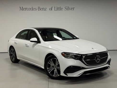 Used 2024 Mercedes-Benz E 350 4MATIC Sedan image 8
