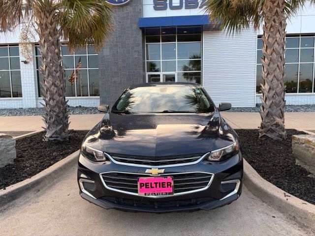 Used 2018 Chevrolet Malibu LS FWD image 2