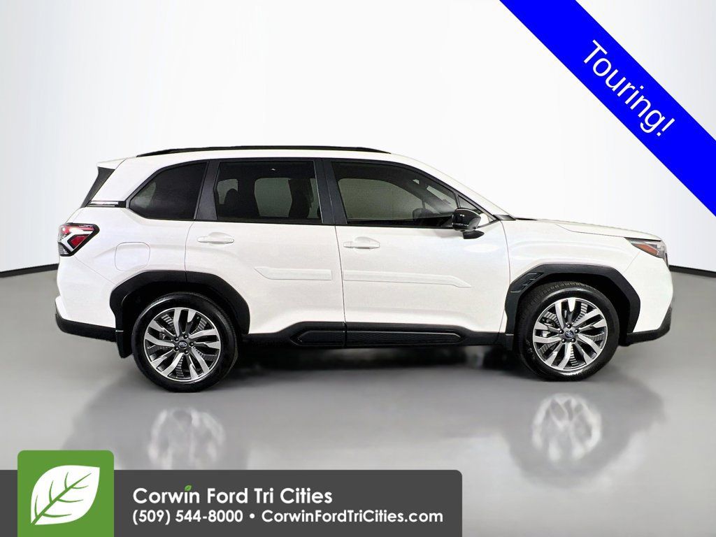 Used 2025 Subaru Forester Touring AWD/4WD image 19