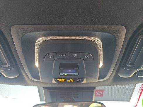 Certified 2023 Toyota Corolla SE image 24