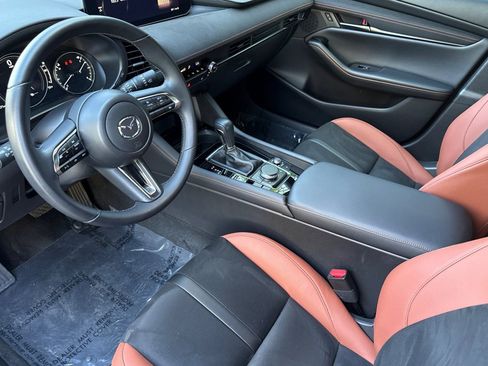 Certified 2025 MAZDA MAZDA3 Carbon image 12