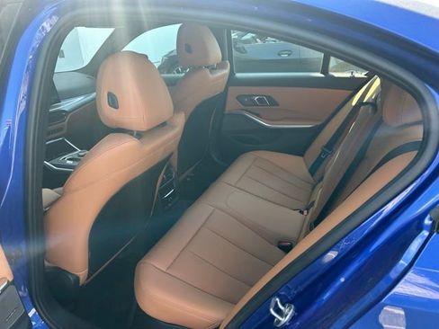 Used 2025 BMW 330i Sedan w/ M Sport Package image 20