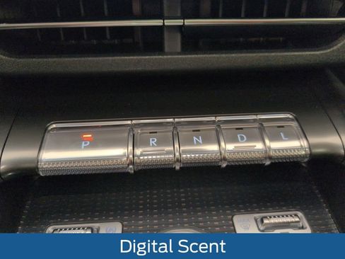 Used 2024 Lincoln Nautilus Reserve w/ Equipment Group 203A image 32