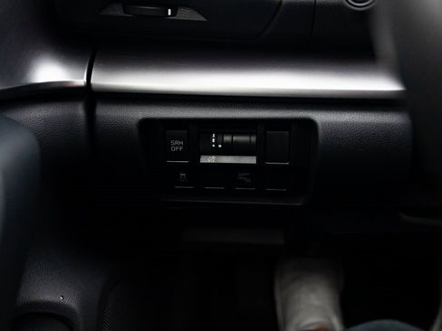 Used 2019 Subaru Crosstrek 2.0i Limited w/ Moonroof Package image 13