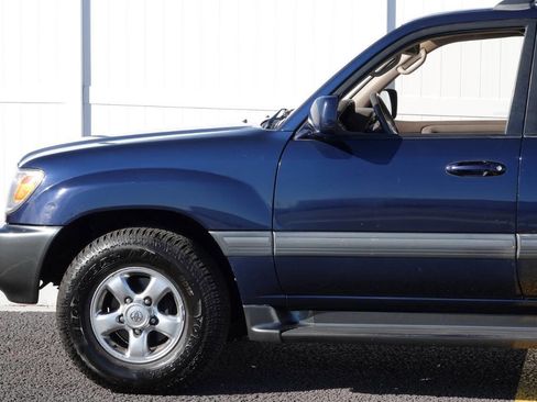 Used 2002 Toyota Land Cruiser AWD/4WD image 12