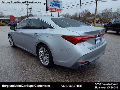 Used 2019 Toyota Avalon Limited w/ Advanced Safety Package image 6