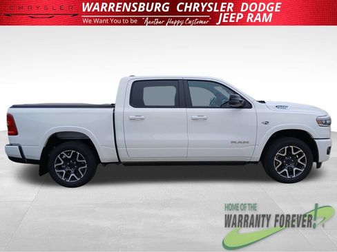New 2026 RAM 1500 Laramie AWD/4WD image 3