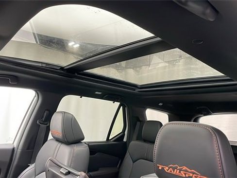 Used 2024 Honda Pilot TrailSport image 29