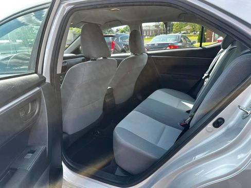 Used 2015 Toyota Corolla L image 9