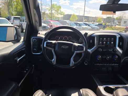 Used 2020 Chevrolet Silverado 1500 LT Trail Boss AWD/4WD image 20