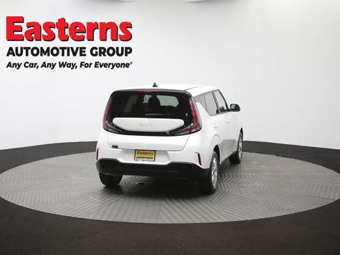 Used 2024 Kia Soul LX w/ Option Group 015 FWD image 38