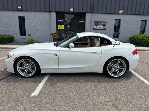 Used 2011 BMW Z4 sDrive35is RWD image 47