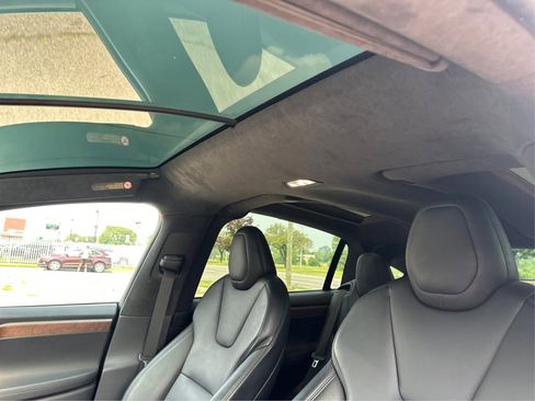 Used 2020 Tesla Model X Long Range image 20