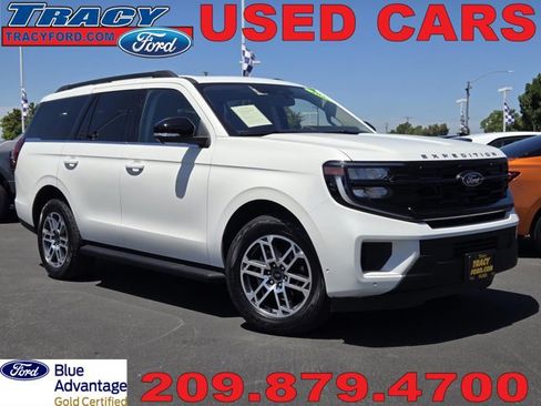Certified 2025 Ford Expedition Active AWD/4WD image 1