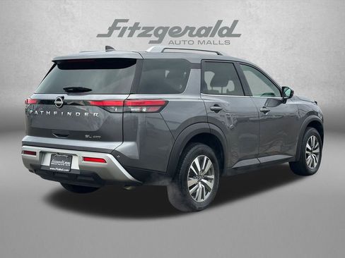 Used 2025 Nissan Pathfinder SL image 6