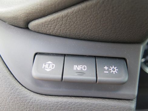 Used 2016 Cadillac Escalade Luxury image 14