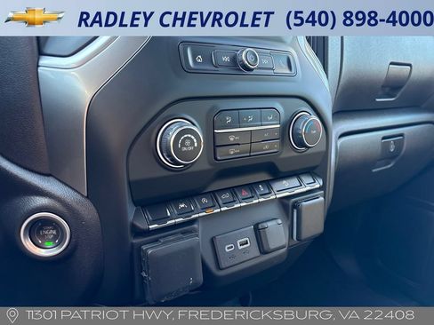 Used 2024 Chevrolet Silverado 1500 Custom Trail Boss w/ LPO, Dark Essentials Package AWD/4WD image 10