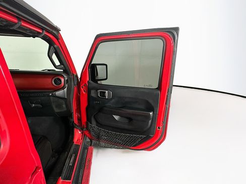 Used 2018 Jeep Wrangler Unlimited Rubicon w/ Steel Bumper Group AWD/4WD image 29