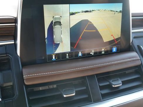 Used 2022 Chevrolet Tahoe High Country RWD image 27