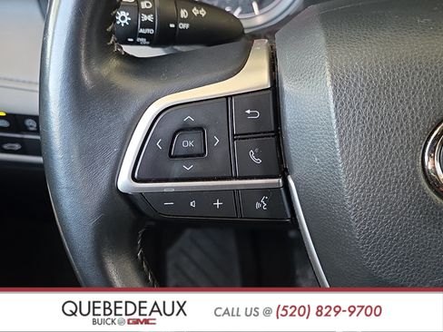 Used 2023 Toyota Highlander LE FWD image 14