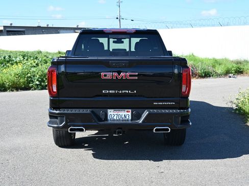 Used 2022 GMC Sierra 1500 Denali w/ Denali Premium Package image 4