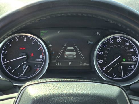 Used 2023 Toyota Camry XLE image 7